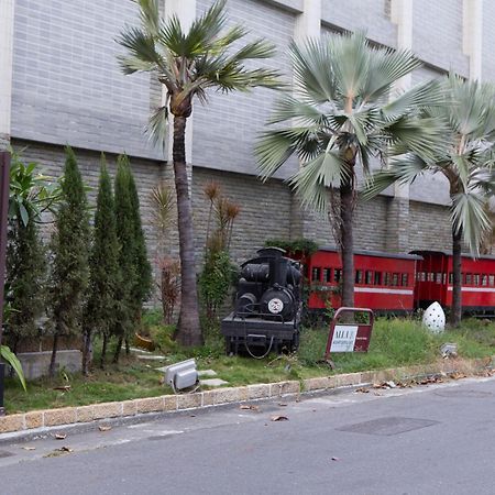 All-Ur Boutique Motel -Chia Yi Branch Τσιάγι Εξωτερικό φωτογραφία