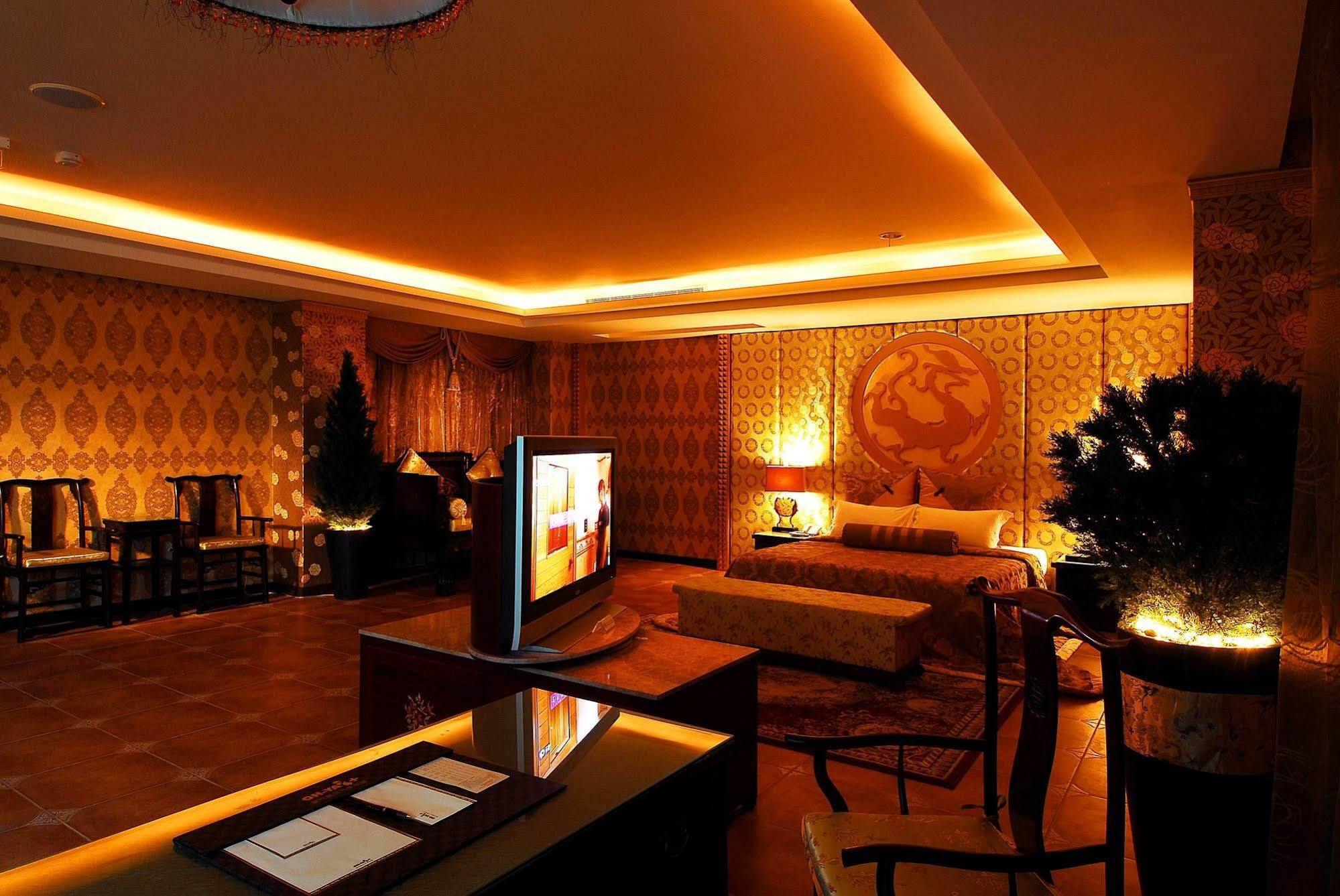 All-Ur Boutique Motel -Chia Yi Branch Τσιάγι Εξωτερικό φωτογραφία